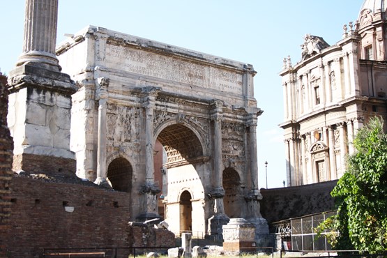Forum Romanum Bogen Titus